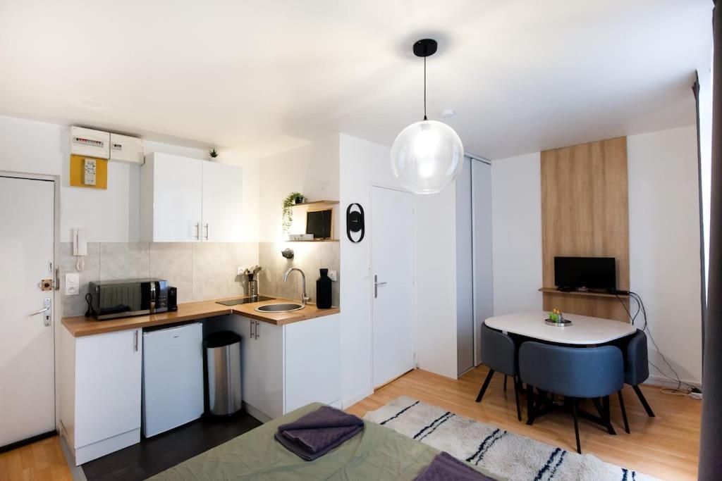 La Casa : Logement En Centre Ville, Cathedrale Amiens Exterior photo